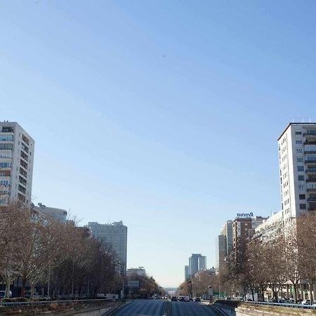 Appartamento Apartamento Lujo Castellana Chamartin Madrid Esterno foto