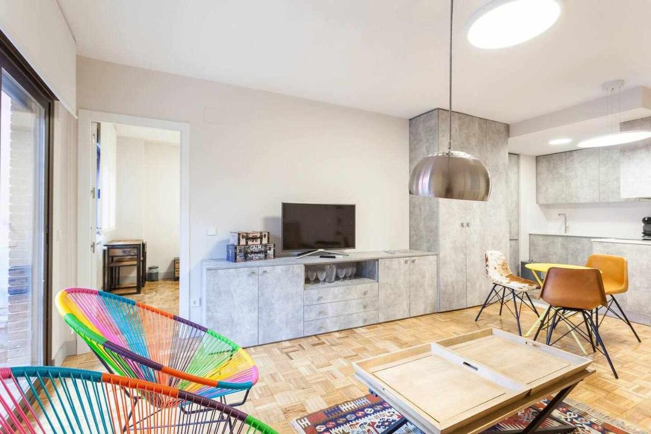 Appartamento Apartamento Lujo Castellana Chamartin Madrid Esterno foto
