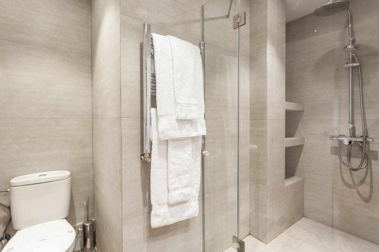 Appartamento Apartamento Lujo Castellana Chamartin Madrid Esterno foto
